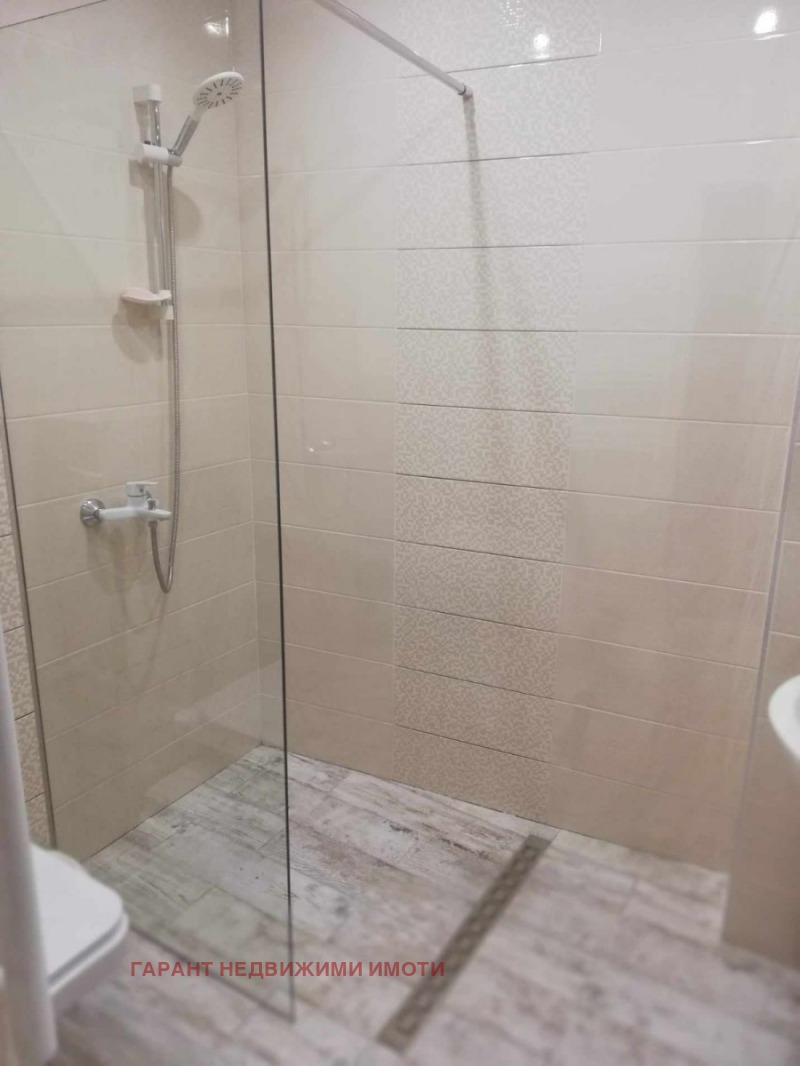 K pronájmu  2 ložnice Gabrovo , Centar , 70 m2 | 88044497 - obraz [8]