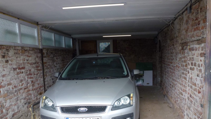 Дава под наем ГАРАЖ, ПАРКОМЯСТО, гр. София, Сухата река, снимка 4 - Гаражи и паркоместа - 53564465