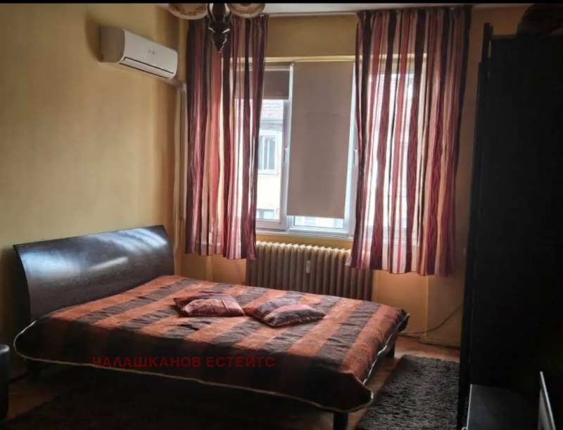 Дава под Наем 2-СТАЕН в град София, Център - 50 кв.м / 550 € » 1 075.71 лв., ЧАЛАШКАНОВ ЕСТЕЙТС