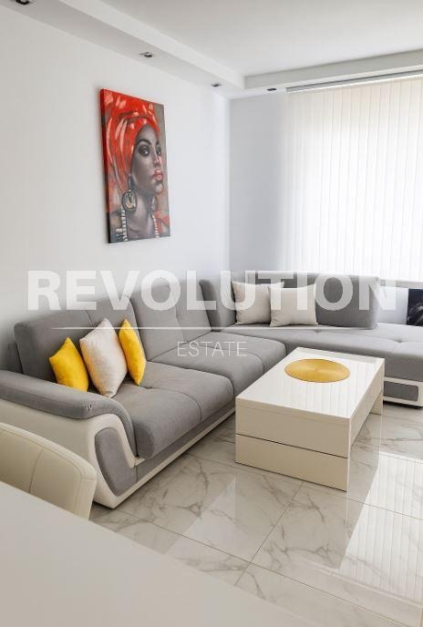 Дава под наем 2-СТАЕН, гр. Варна, Колхозен пазар