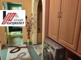 Дава под наем 3-стаен град Кърджали Център - [1] 