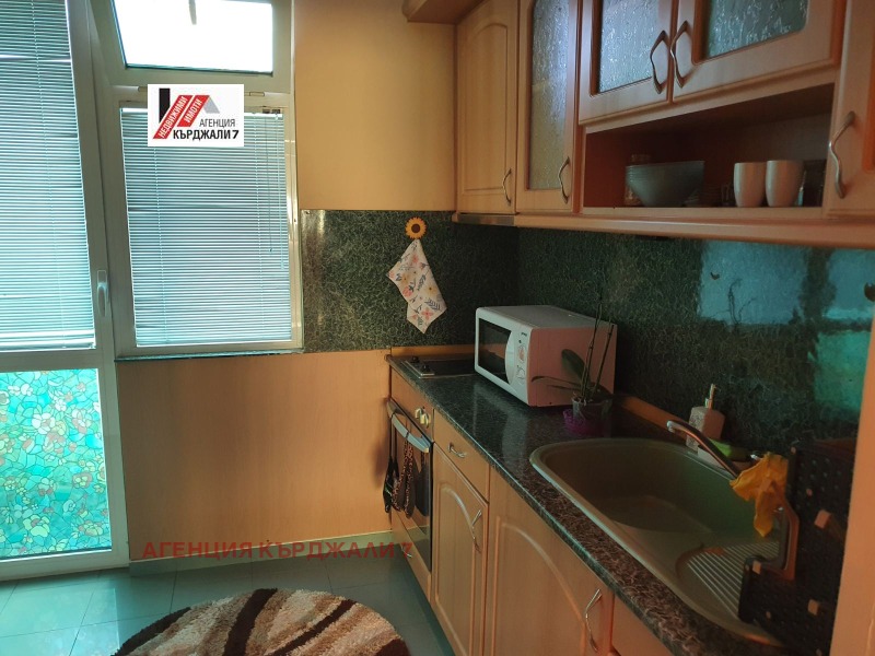 De inchiriat  2 dormitoare Cârdjali , Țentâr , 85 mp | 23768619 - imagine [4]