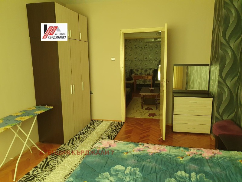 De inchiriat  2 dormitoare Cârdjali , Țentâr , 85 mp | 23768619 - imagine [8]