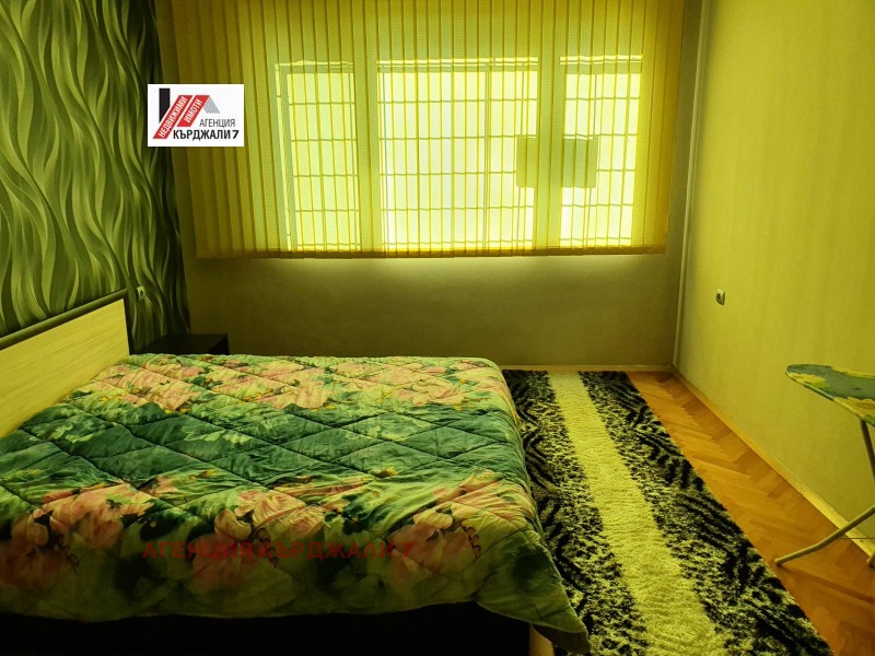 De inchiriat  2 dormitoare Cârdjali , Țentâr , 85 mp | 23768619 - imagine [7]