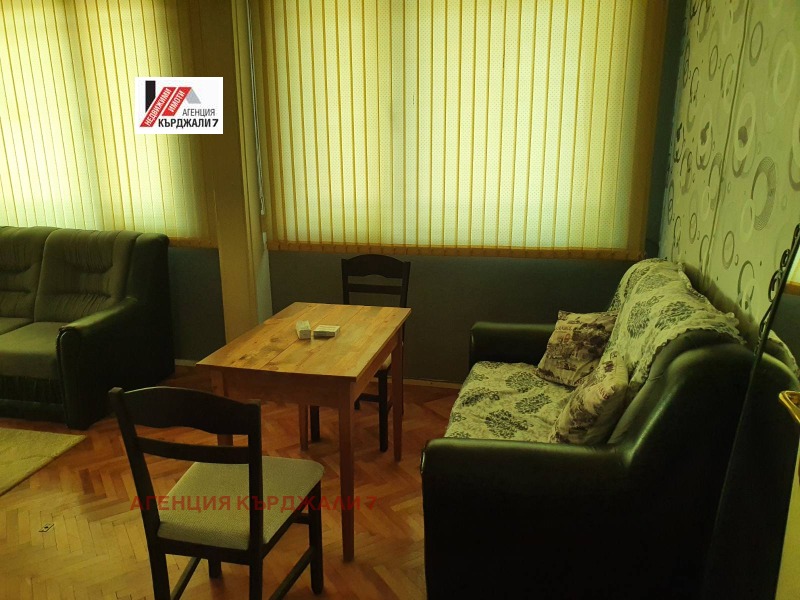 De inchiriat  2 dormitoare Cârdjali , Țentâr , 85 mp | 23768619 - imagine [6]