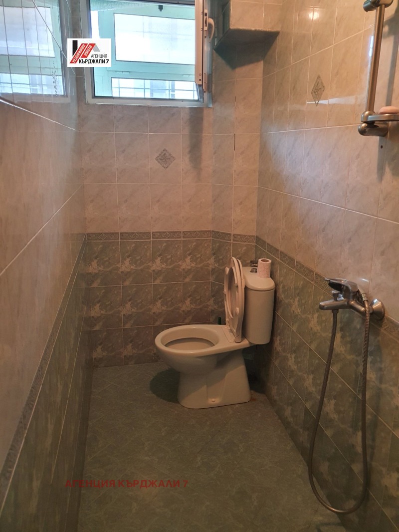 De inchiriat  2 dormitoare Cârdjali , Țentâr , 85 mp | 23768619 - imagine [10]