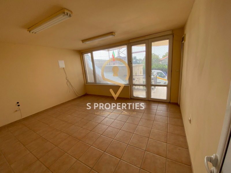 Te huur  Kantoor Varna , Briz , 64 m² | 78863899