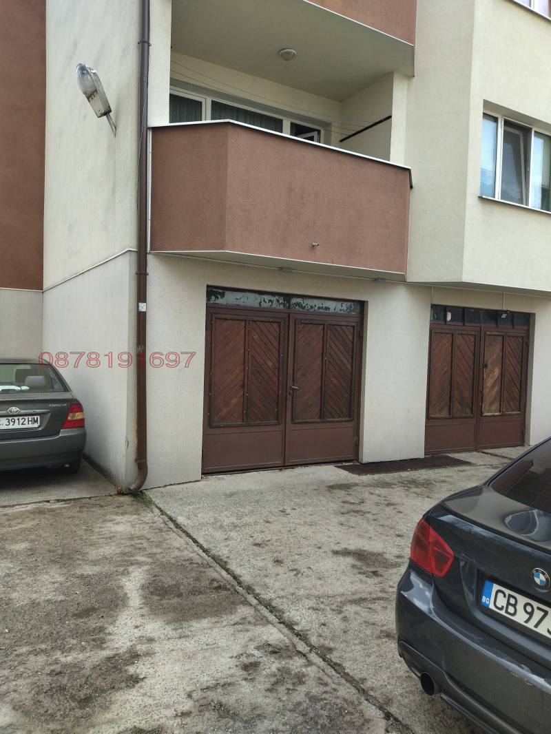 Para alugar  Garagem Sofia , Iztok , 26 m² | 37452053