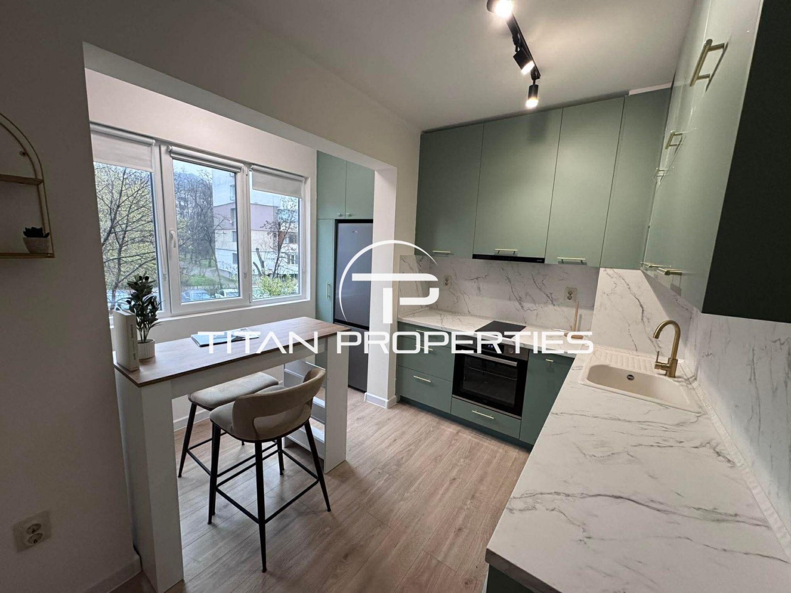 Дава под наем 3-СТАЕН, гр. Пловдив, Младежки Хълм, снимка 2 - Апартаменти - 54156482