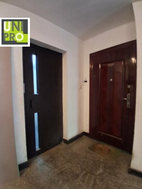 ���� ��� ���� 1-����� | Imot.bg � ����� ������ 12