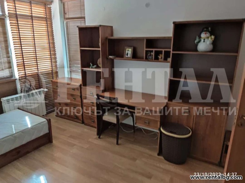 В аренду  2 спальни Пловдив , Кършияка , 100 кв.м | 90200732 - изображение [7]