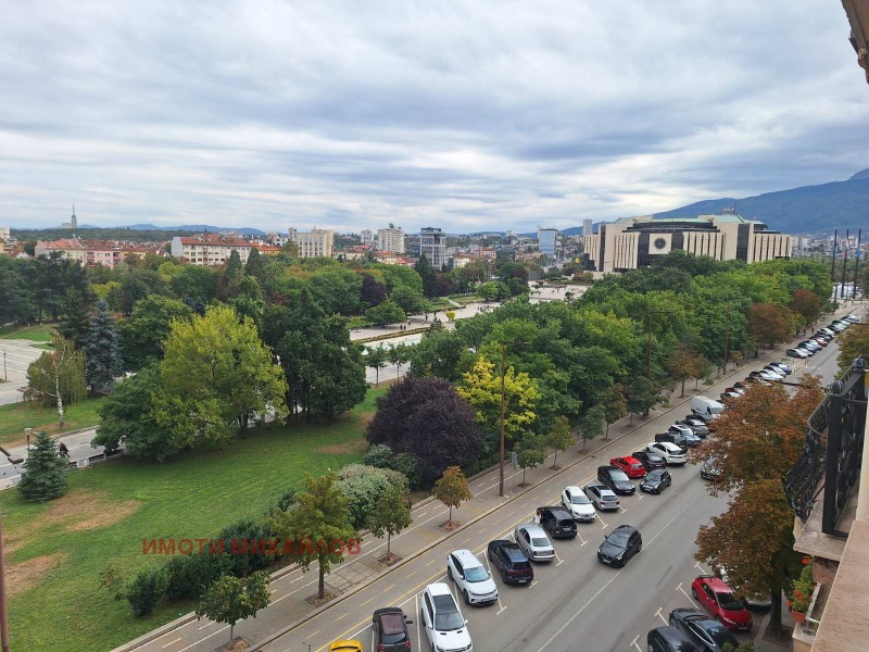 För uthyrning  2 sovrum Sofia , Centar , 100 kvm | 60411260