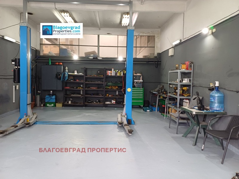 Дава под наем ПРОМ. ПОМЕЩЕНИЕ, гр. Благоевград, Широк център