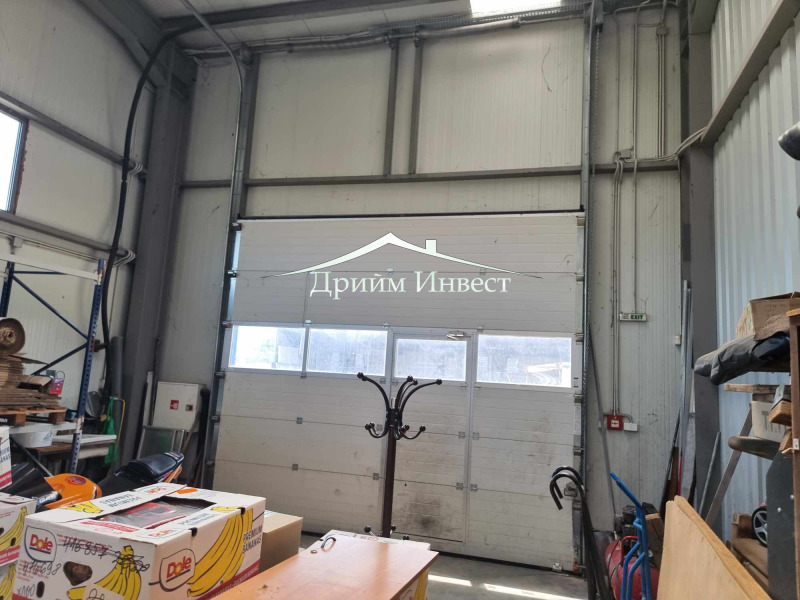 Da affittare  Edificio industriale Plovdiv , Industrialna zona - Sever , 110 mq | 48236708