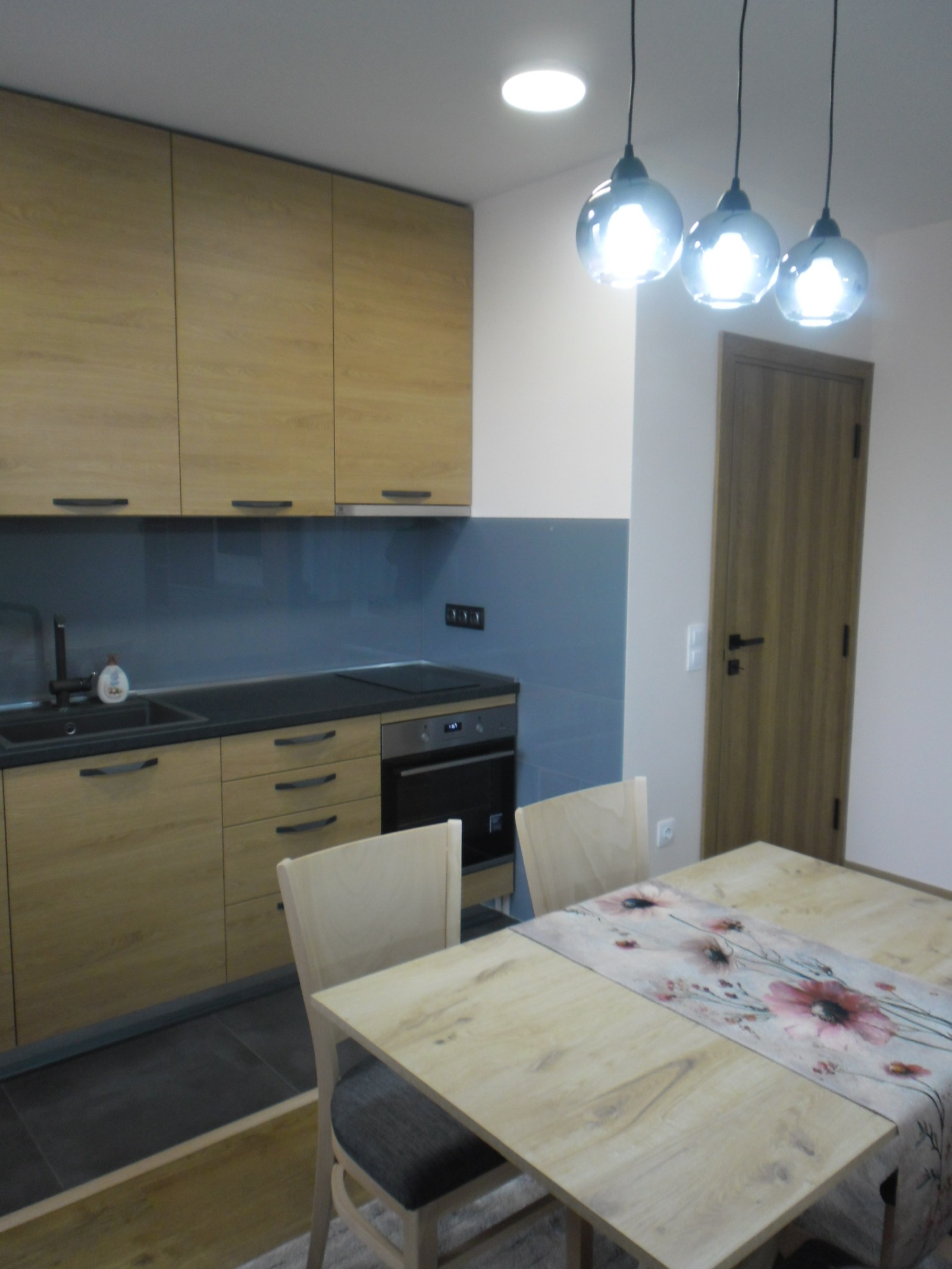 Дава под наем 3-СТАЕН, гр. София, Редута, снимка 4 - Апартаменти - 53906524