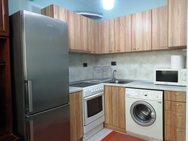 Дава под нем  3-стаен, град Стара Загора, Център •  385 EUR • ID 73901298 — holmes.bg - [1] 