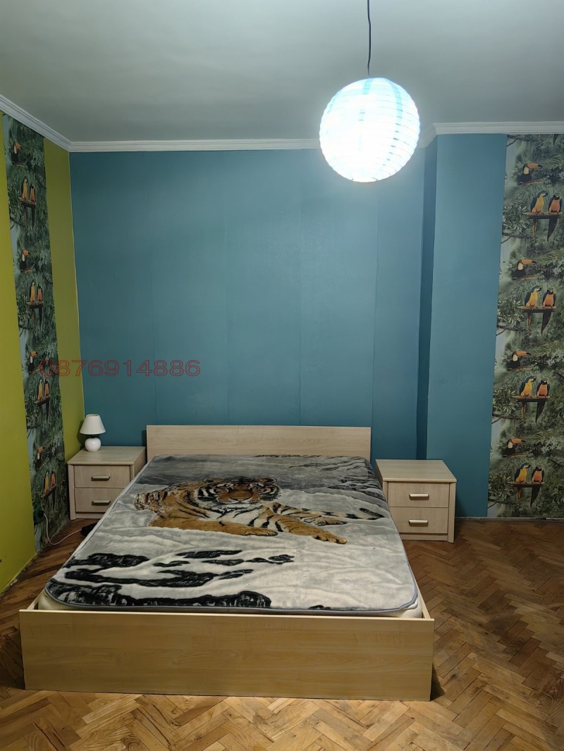 Дава под наем 3-СТАЕН, гр. София, Света Троица