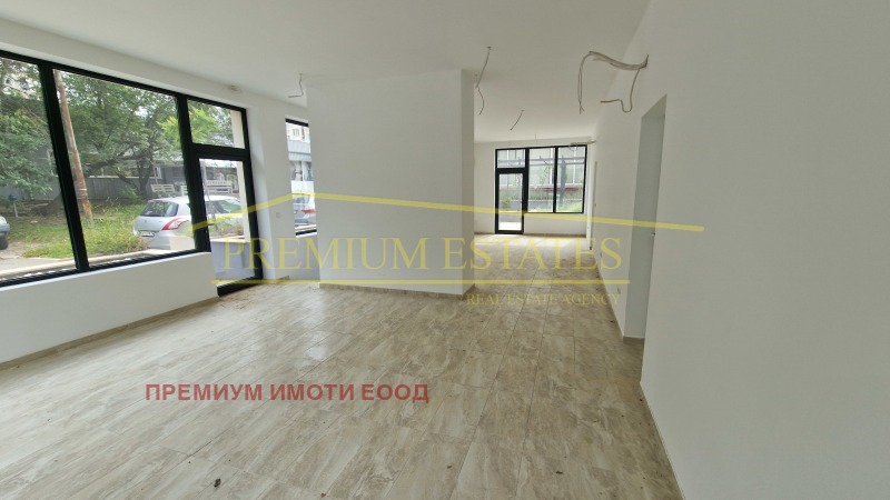 K pronájmu  Úložný prostor Sofia , Gevgelijski , 150 m2 | 57265496 - obraz [3]