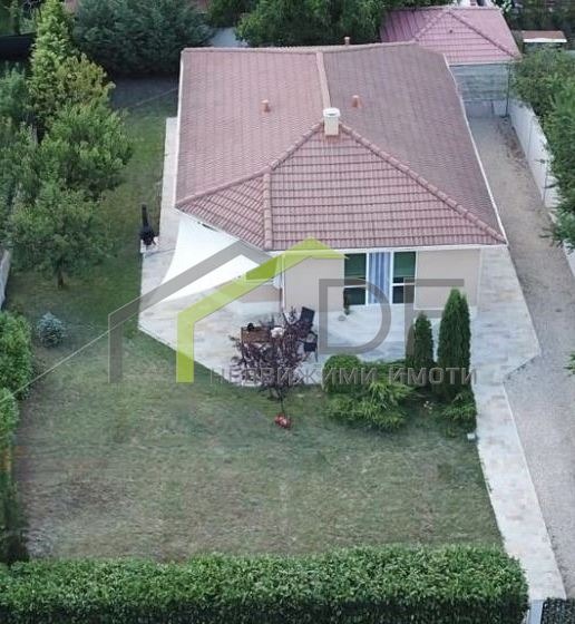 Дава под наем КЪЩА, гр. Варна, м-т Телевизионна кула, снимка 2 - Къщи - 53626050