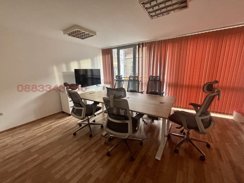 Дава под наем ОФИС, гр. Варна, ЖП Гара, снимка 2 - Офиси - 53221139