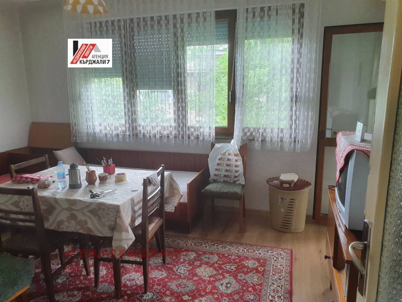 Дава под наем  2-стаен град Кърджали , Байкал , 55 кв.м | 82648394