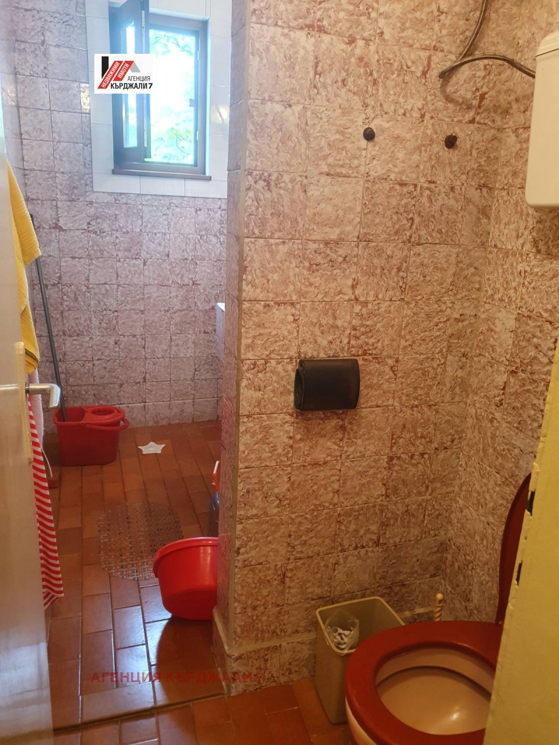 Дава под наем  2-стаен град Кърджали , Байкал , 55 кв.м | 82648394 - изображение [11]
