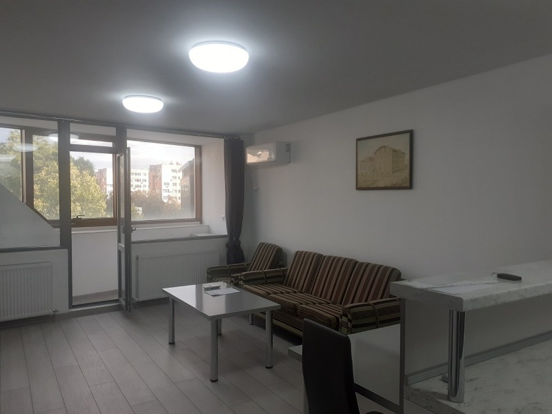 A louer  2 chambres Blagoevgrad , Idealen tsentar , 78 m² | 62996022