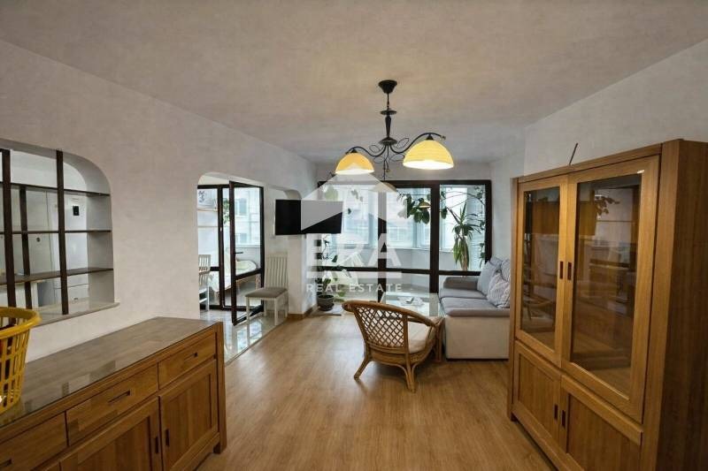 Дава под наем 3-СТАЕН, гр. Варна, Лятно кино Тракия