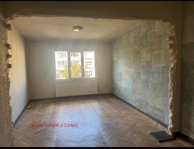 En renta  1 dormitorio Sofia , Tsentar , 87 metros cuadrados | 86800763