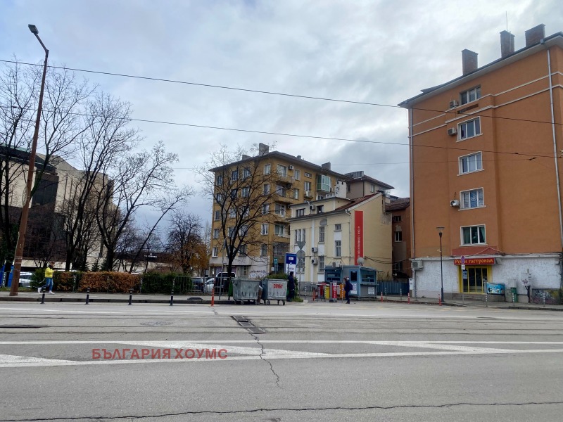 De inchiriat  1 dormitor Sofia , Țentâr , 87 mp | 86800763 - imagine [2]