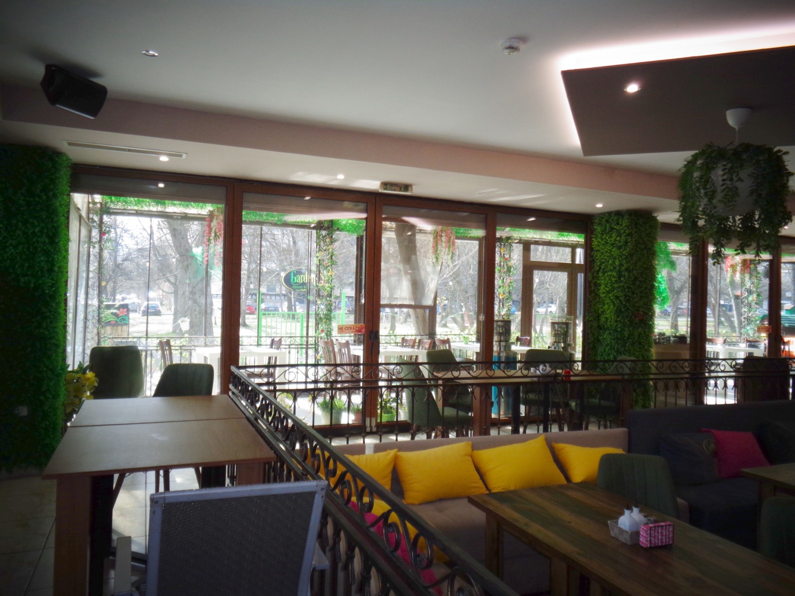 Дава под наем ЗАВЕДЕНИЕ, гр. София, Медицинска академия, снимка 3 - Заведения - 53769148