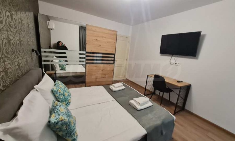 K pronájmu  1 ložnice Varna , Centar , 65 m2 | 80651899 - obraz [8]