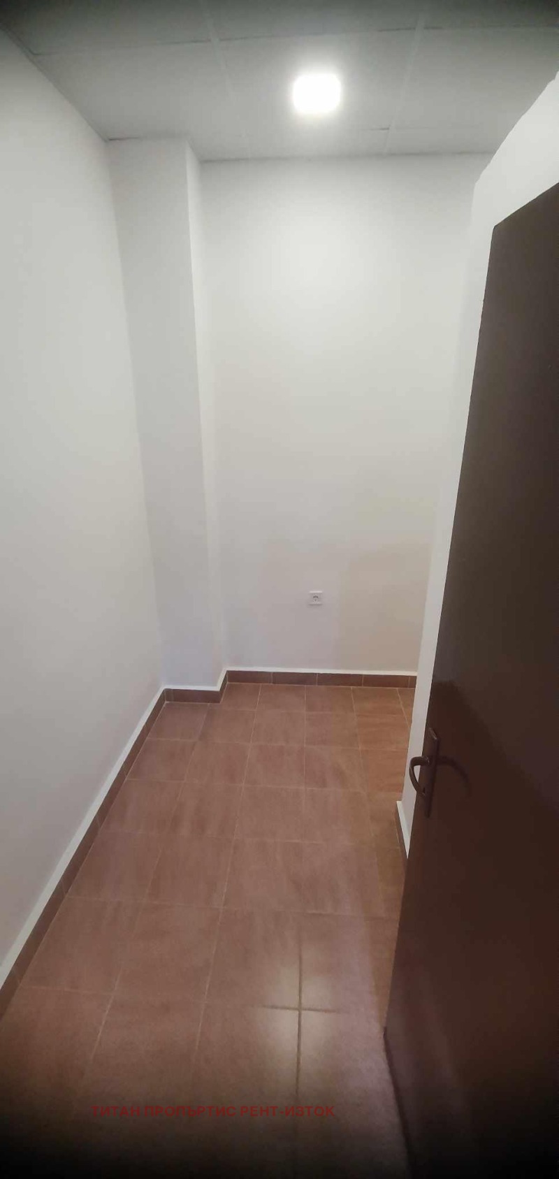 K pronájmu  Kancelář Burgas , Vazraždane , 30 m2 | 78255899 - obraz [4]