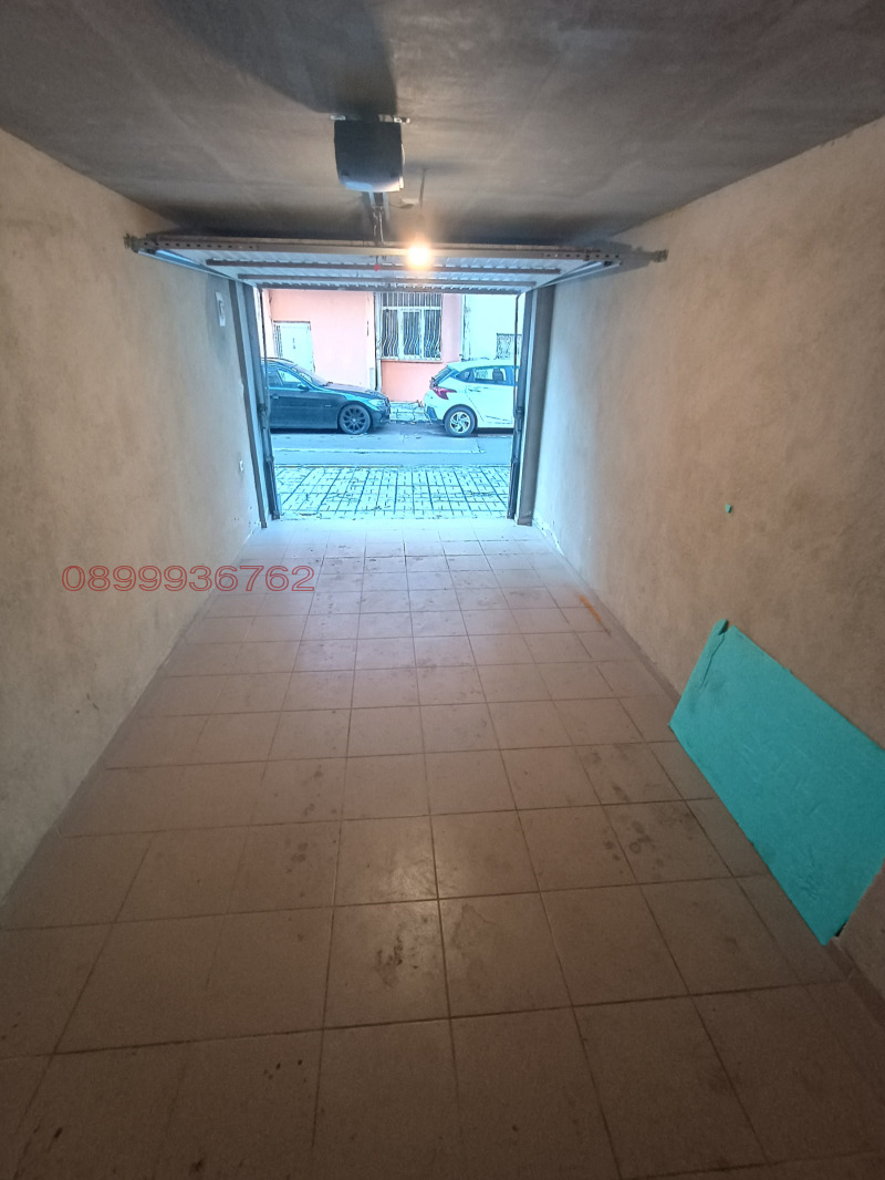 Дава под наем ГАРАЖ, ПАРКОМЯСТО, гр. Варна, Конфуто, снимка 6 - Гаражи и паркоместа - 52920291