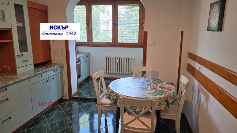 Издаје се  2 спаваће собе Софија , Стрелбиште , 100 м2 | 82705987 - слика [3]