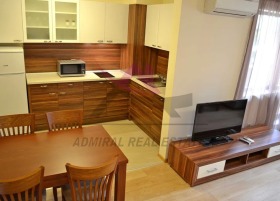 1 bedroom m-t Alen mak, Varna 1