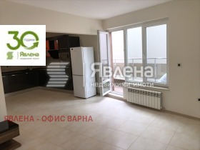 Офис град Варна, ВИНС-Червен площад 4