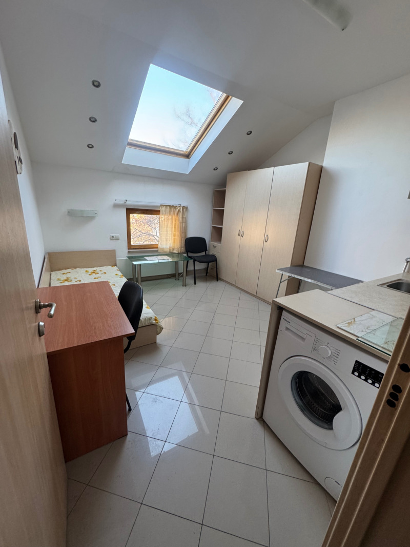 Дава под наем 1-СТАЕН, гр. София, Център