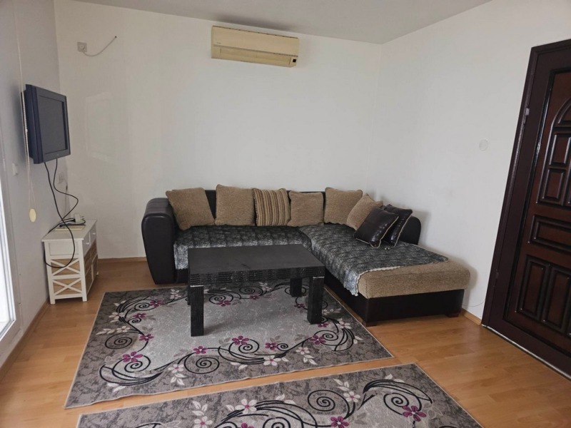 Дава под наем  2-стаен град Кърджали , Център , 50 кв.м | 95077219