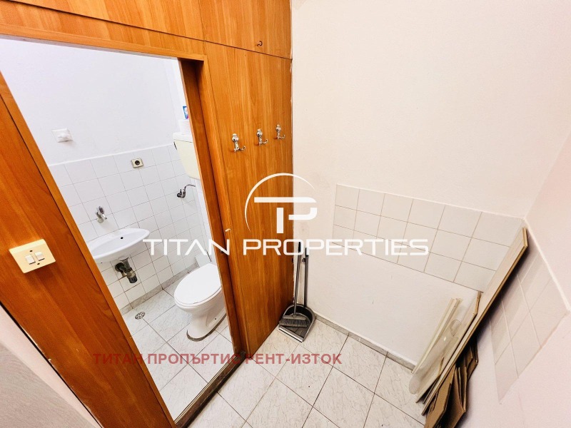 De inchiriat  Birou Burgas , Țentâr , 20 mp | 99138672 - imagine [3]
