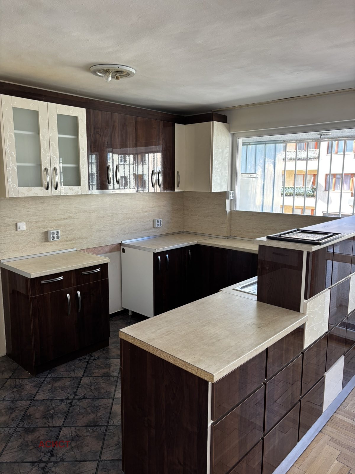 Дава под наем МНОГОСТАЕН, гр. София, Борово, снимка 4 - Апартаменти - 53767567