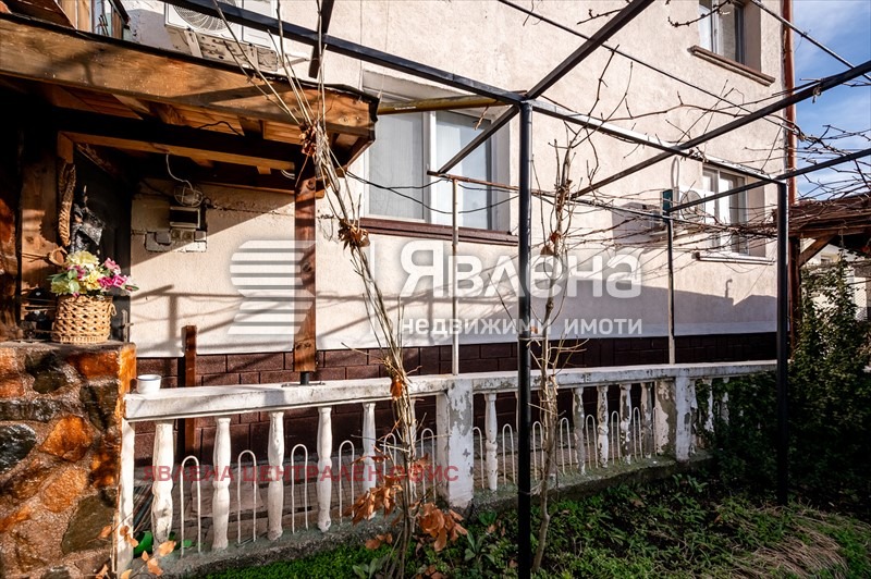 Дава под наем ЕТАЖ ОТ КЪЩА, гр. Перник, Църква, снимка 6 - Етаж от къща - 53158703