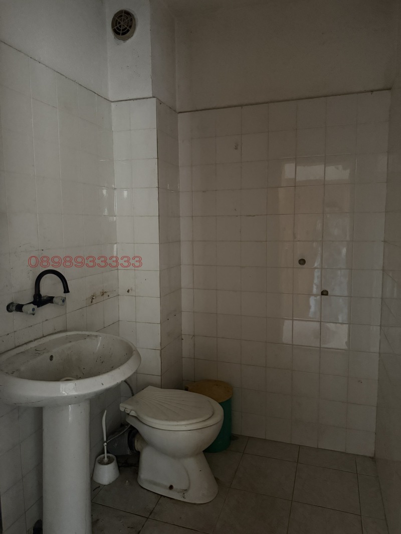 Издаје се  1 спаваћа соба Варна , Западна промишлена зона , 80 м2 | 87849920 - слика [2]
