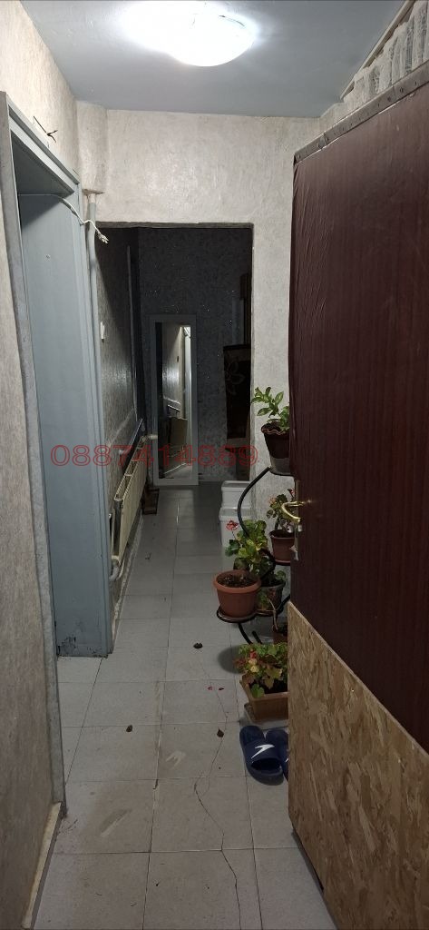 Дава под наем 2-СТАЕН, гр. София, Карпузица, снимка 2 - Апартаменти - 52880888