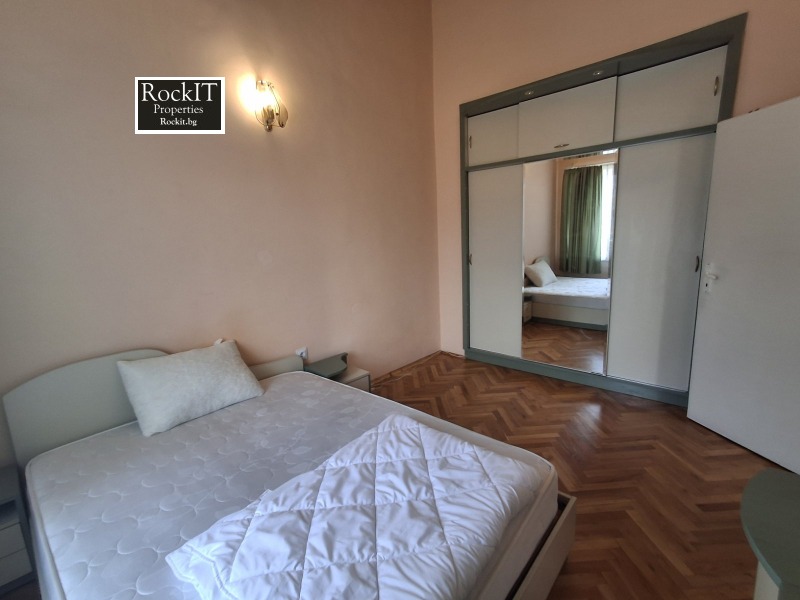 Zu vermieten  2 Schlafzimmer Sofia , Zentar , 110 qm | 29650474 - Bild [5]
