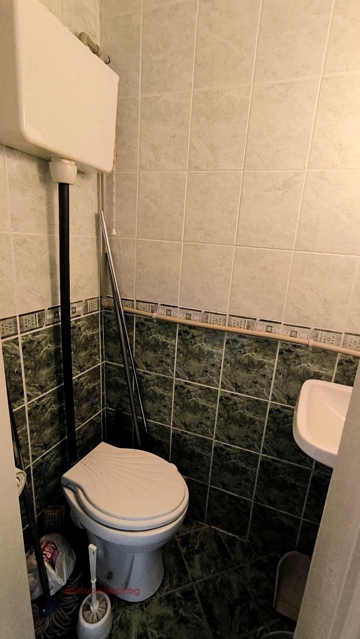 Дава под наем МАГАЗИН, гр. Русе, Център, снимка 4 - Магазини - 53095874