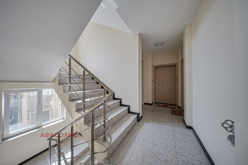 Da affittare  1 camera da letto Sofia , Tsentar , 76 mq | 11080585 - Immagine [10]