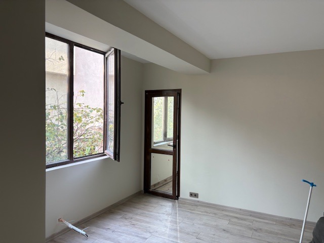 Προς ενοικίαση  Γραφείο Πλοβδηβ , ΤΣενταρ , 120 τ.μ | 85415470 - εικόνα [2]