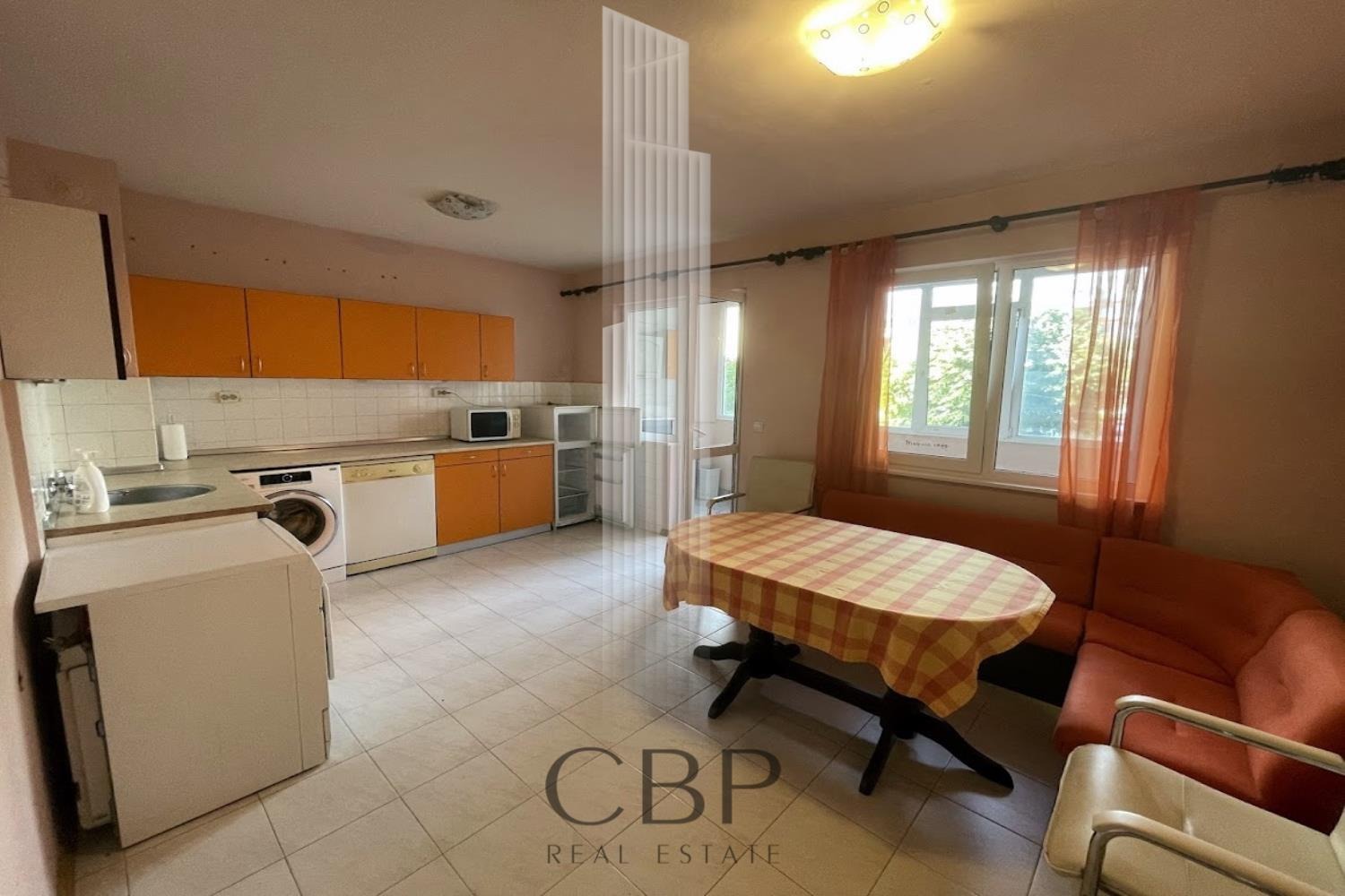 Дава под наем 4-СТАЕН, гр. Варна, Окръжна болница-Генерали, снимка 2 - Апартаменти - 54857003