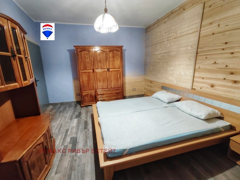 Дава под наем  3-стаен град Русе , Център , 98 кв.м | 10390003 - изображение [2]
